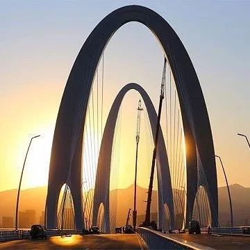 新首钢大桥正式通车共谱盛世华章 京西“修行路”通向未来地标