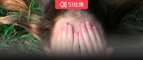 被骂上热搜的“月薪8000只花15元”：一种新型焦虑出现了