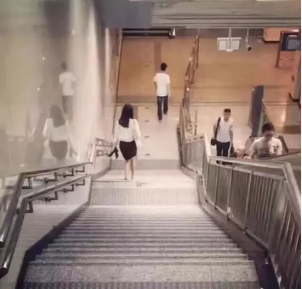 新知图谱, 成年人的劫难,只能自渡