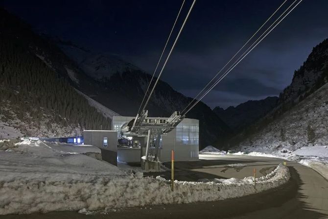 新知达人, 设计灵感丨5个深藏在雪山里的建筑