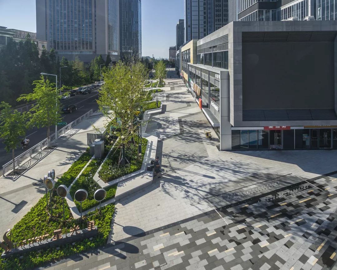 跳色铺装的高光时刻!美!_生生设计-商业新知