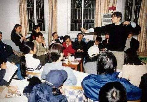 新知达人, 因为TA,阿里曾差点遭遇解散危机