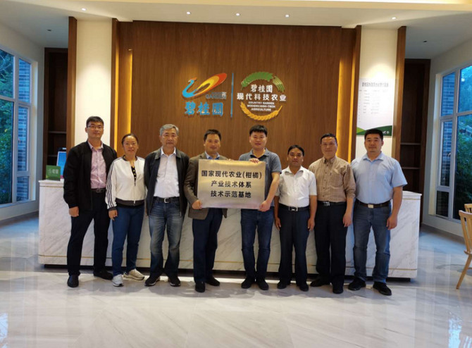 新知达人, 大伙富才算富,小圆果如何成就大事业?