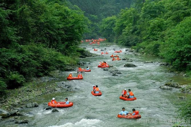 黃元鳳向一審法院起訴請求:1,被告貴州開陽南江大峽谷旅遊有限公司