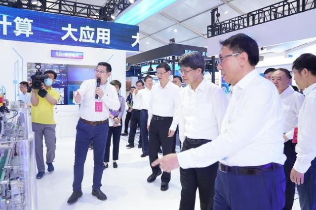 联创攻关！中国联通联合合作伙伴重磅发布5G超可靠低时延汽车柔性产线