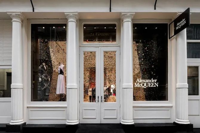 【1073期】亚历山大·麦昆(alexander mcqueen)旗舰店,英国著名奢侈
