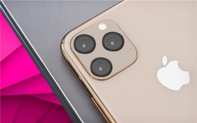 新知图谱, iPhone 11Max浴霸三摄再生变数:相机排列微距细节曝出