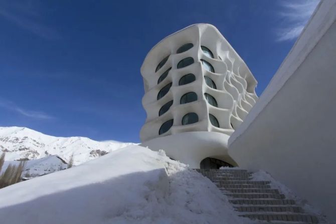 新知达人, 设计灵感丨5个深藏在雪山里的建筑