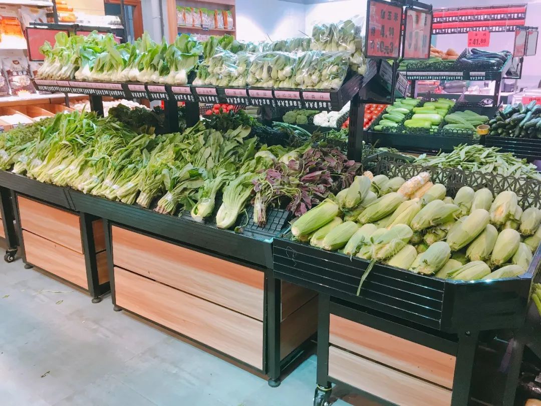 新知图谱, 餐厅被强制关掉,他却说“谢天谢地”? | 餐见