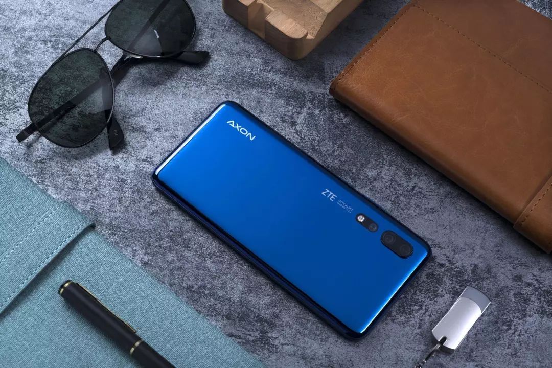 新知图谱, 天机下凡,中兴 Axon 10 Pro 5G 版上手体验 | 极刻评测