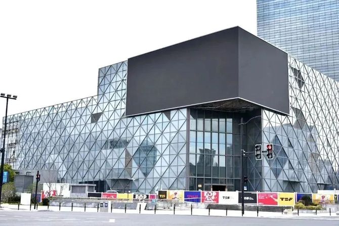 上海商业总建面将达1亿平米香港兰桂坊将进军内地主要城市保利商旅