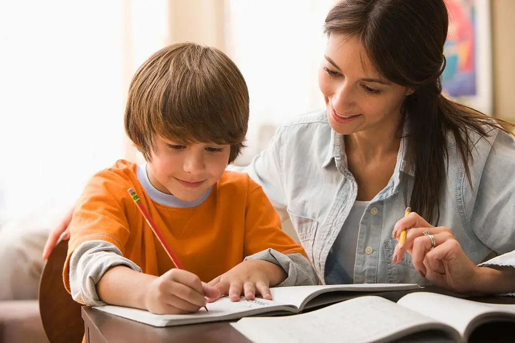 辅导孩子写作业忍不住发火?爸妈们一定要试试这个方法!