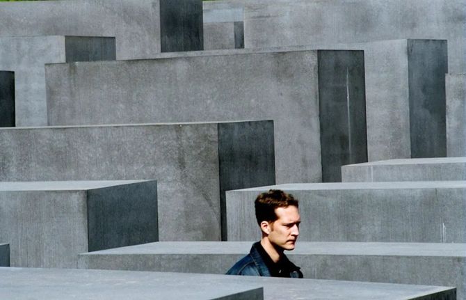 设计重复就是力量过目难忘的纪念空间设计