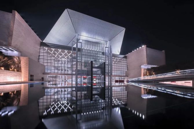 博物馆不是高高在上摆在那里供人观赏,而是和人们生活密切结合在一起