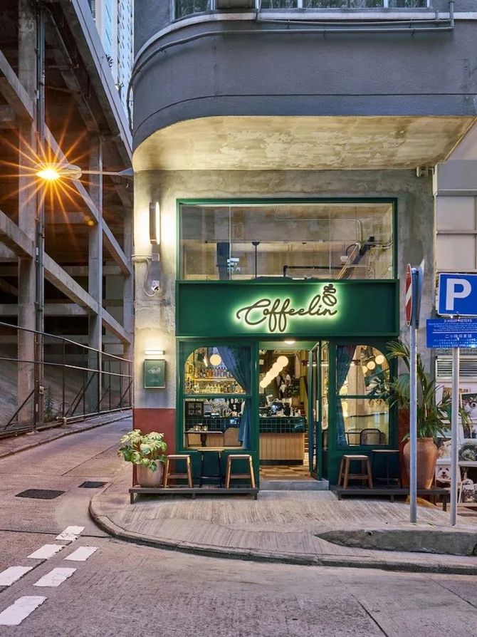 米兰风格的咖啡店浓郁的意大利的复古气息
