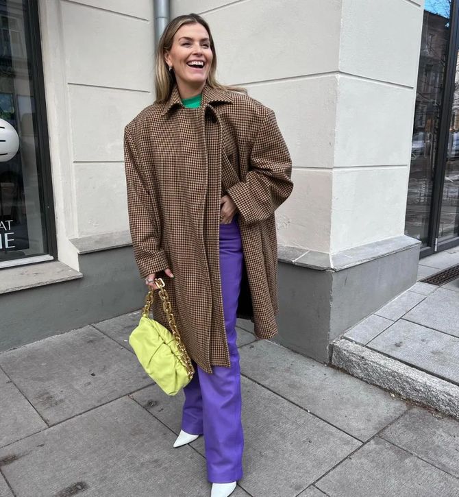 紫色和橙色春天最时尚的颜色组合