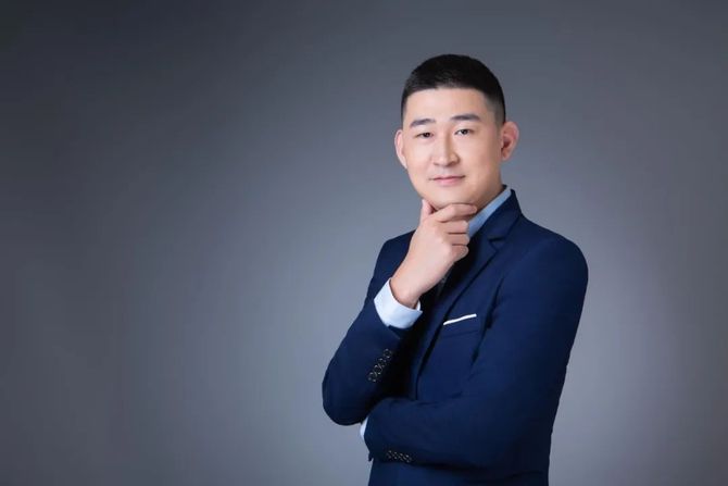 极新tech, 对话青松保创始人张乐飞|AIGC底层逻辑将会带来革命性的变化