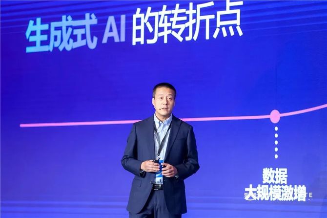 趣味科技, 亚马逊云科技：让生成式AI真正走向普惠
