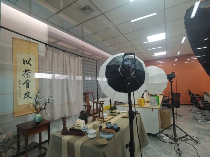 新知达人, 30万安溪茶商闯天下：全国开店4万家，瓜分茶叶经销网络“半壁江山”