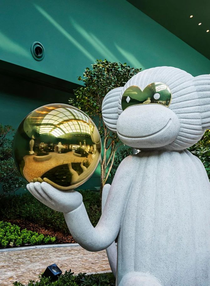 鬼才设计师jaimehayon作品都市里的治愈花园惊艳首尔的mokagarden