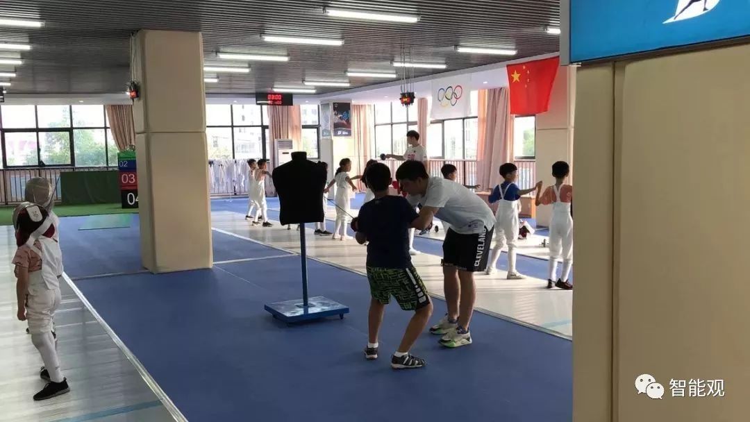 新知图谱, 关于中美教育的差距,这个美国小学生在中国的经历,能给你更直观感受
