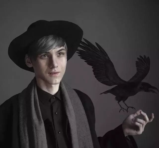 这个俄罗斯美少年的ps精髓你可能不是狗但我不做人了