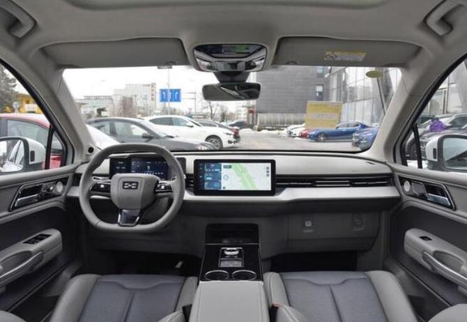新知达人, 爱驰U5 PRO 最高续航600km 还有啥亮点？