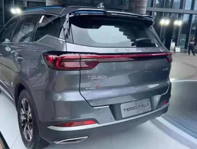 新知达人, 大嘴格栅升级 瑞虎7 PLUS新增1.5T轻混 里子面子不错