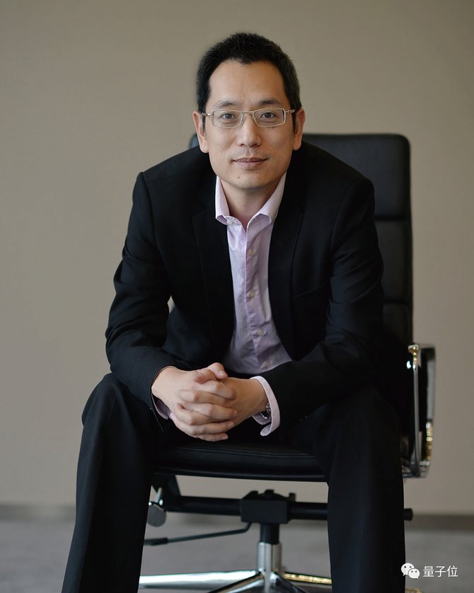 从软件到数件ai生态如何建立自己的android天云数据ce