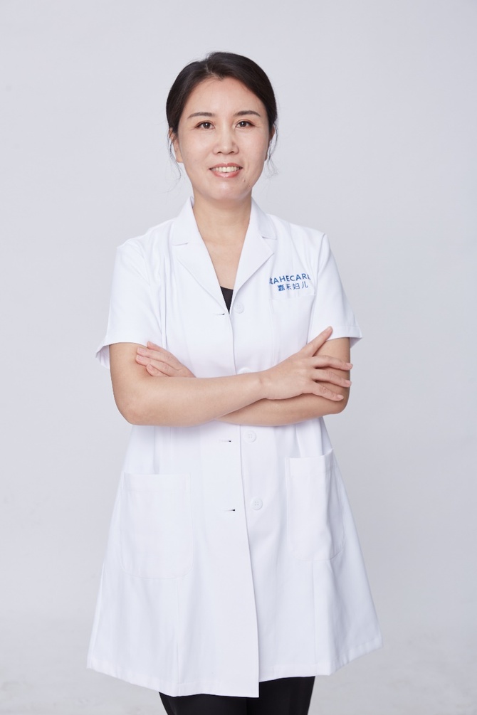 新知达人, 侯智慧院长30年私密整形经验，闻名业内