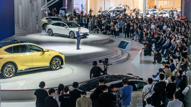 智己汽车"ai4m智能战略"正式发布_侃车e族-商业新知