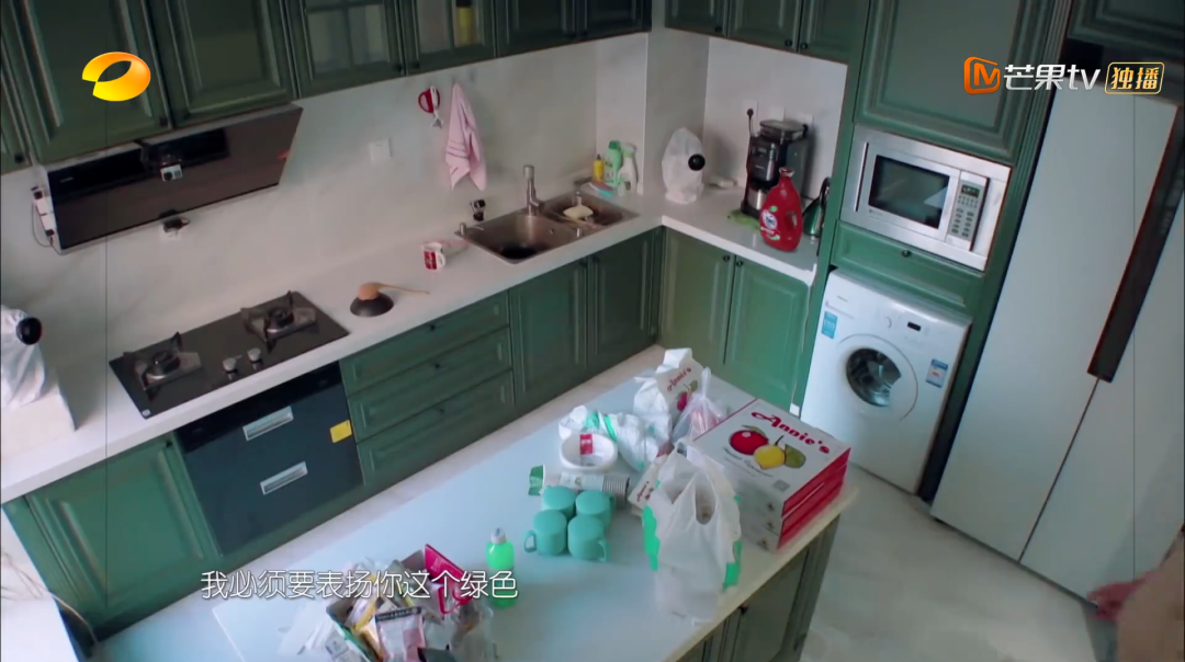 吴昕不装了狂赚2个亿晒帝都2000w豪宅装修更是一绝能赚钱当什么傻白甜