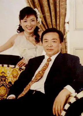 董卿老公神秘失联央视一姐的悲欢撕破情爱谎言