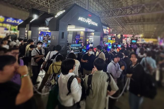 Game Grape, Reverse Tiangang? I followed Japan people in Tokyo to line up to try out the new mecha game, and the result was domestically ......