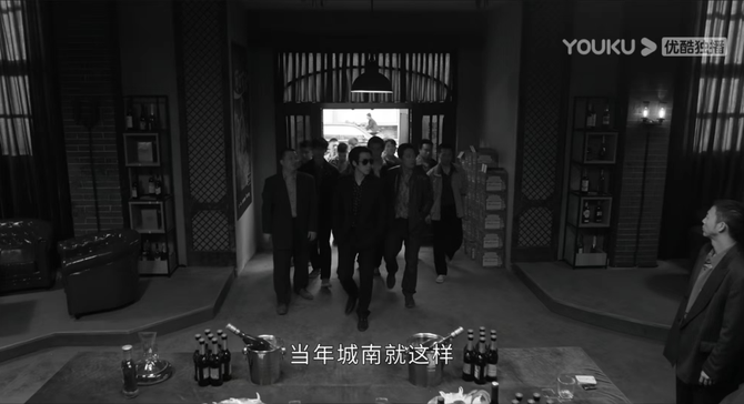 娱乐独角兽, 年代江湖+暴力美学，年度狠剧《似火流年》给男频赛道打了个样